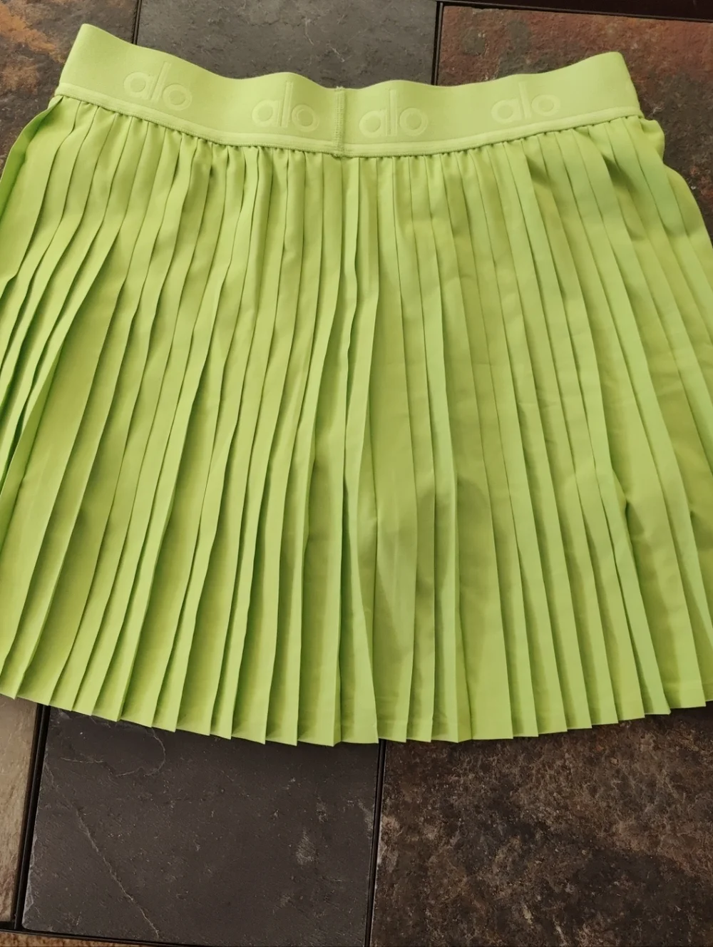 ALO Aces Tennis Skirt in Green Apple